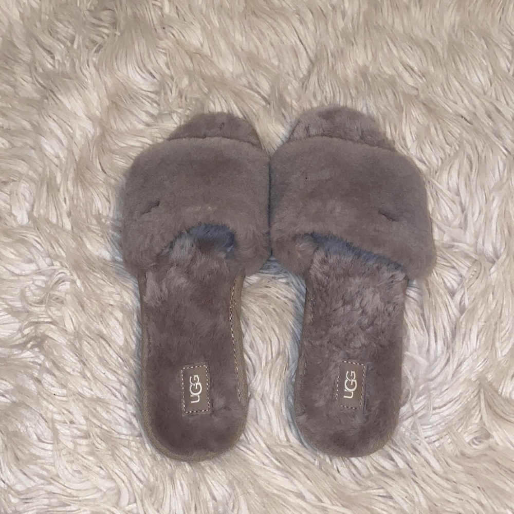 Ugg slippers